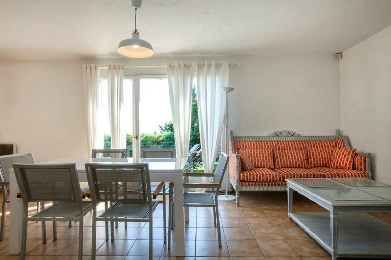 Villa Provencale Avec Piscine-56 La Garonnette-Plage 0*,  France